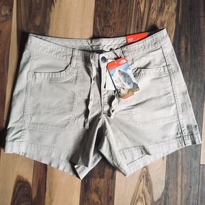 The North face women’s size 10 tan shorts
